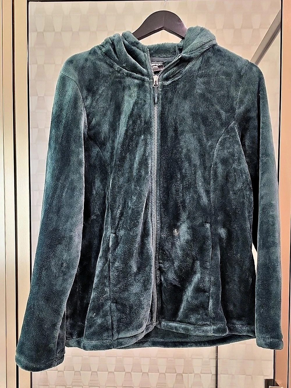 32HEAT Plush Full-Zip Hooded Jacket Size Large